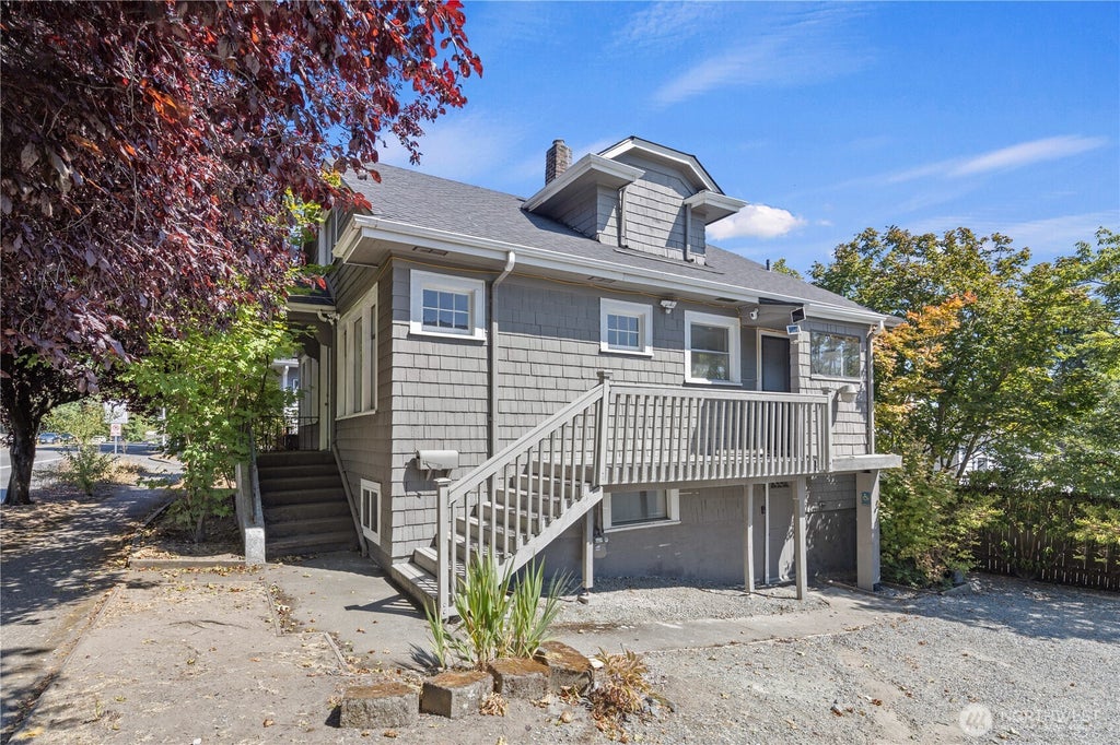 Photo of 4812 Aurora Avenue, Seattle, WA 98103 (MLS # 2579486)