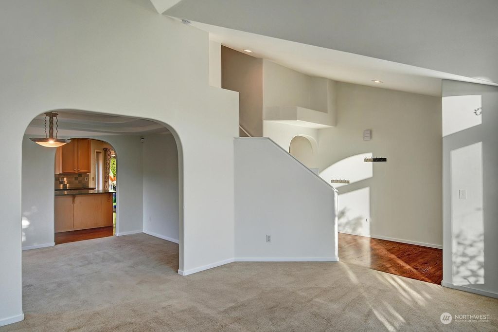 Photo of 430 SW 352nd St St, Federal Way, WA 98023 (MLS # 2178674)