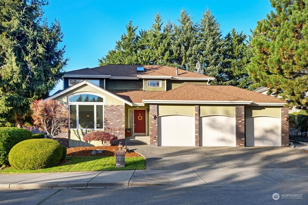 Photo of 430 SW 352nd St St, Federal Way, WA 98023 (MLS # 2178674)