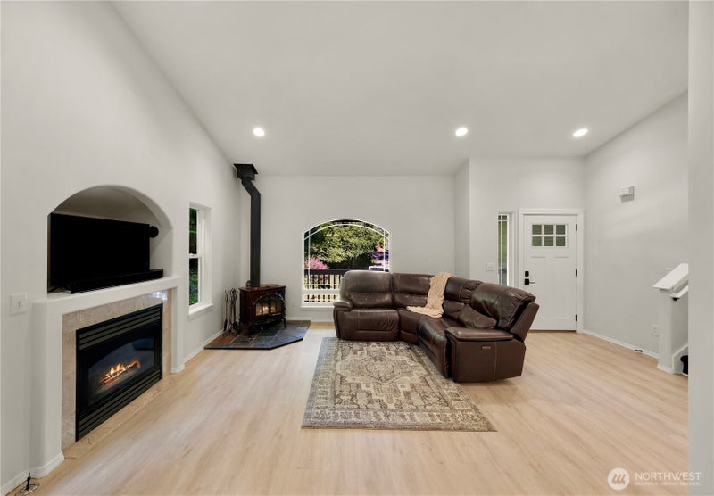 31528 W Lake Ketchum Road