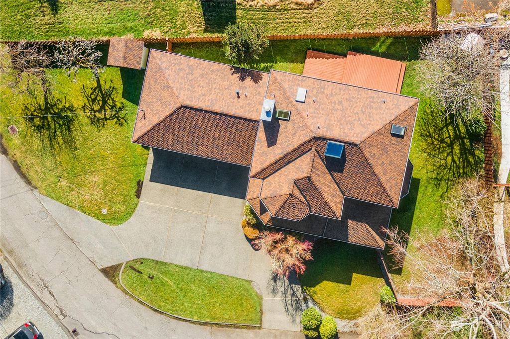 Photo of 26713 138th Place SE, Kent, WA 98042 (MLS # 2207224)