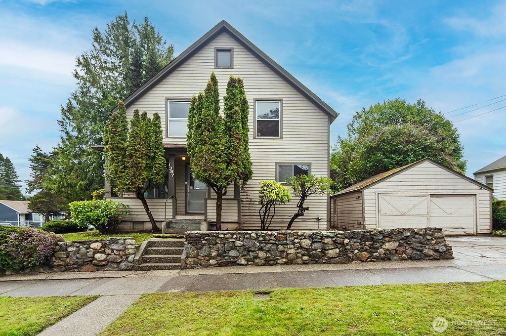 Photo of 1357 S Shelton Street, Seattle, WA 98108 (MLS # 2494039)
