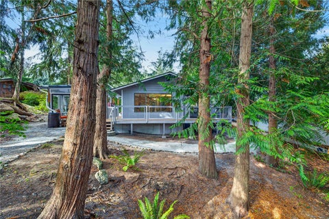 Photo of 611 Wanapum Drive, La Conner, WA 98257 (MLS # 2588318)
