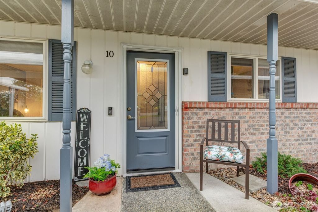 Photo of 4214 84th Street NE #10, Marysville, WA 98270 (MLS # 2348064)