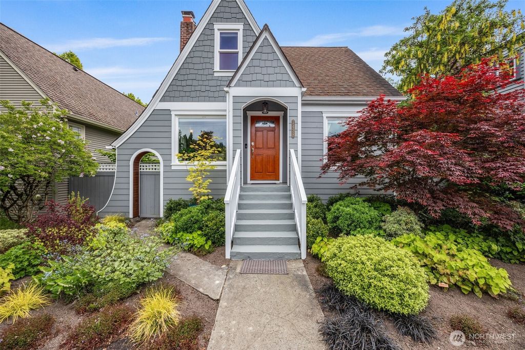 Photo of 7438 Winona Avenue N, Seattle, WA 98103 (MLS # 2376074)