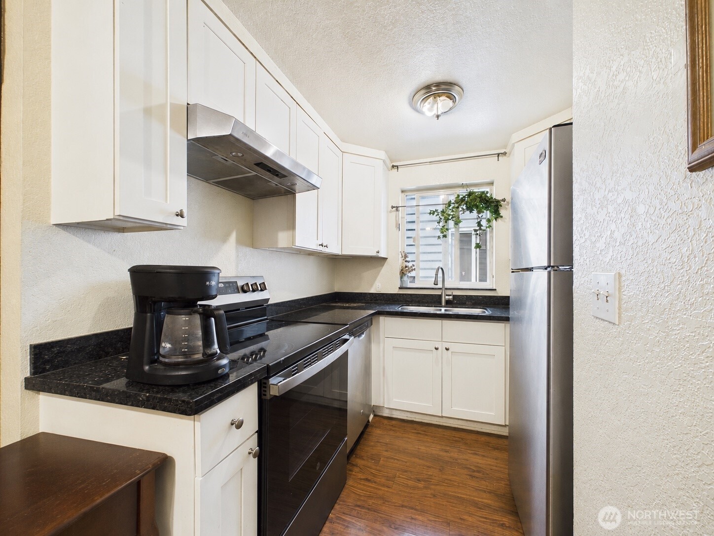 7611 Ridgewood Drive