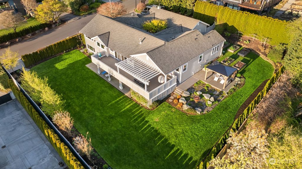 listing image 9368429876013463658