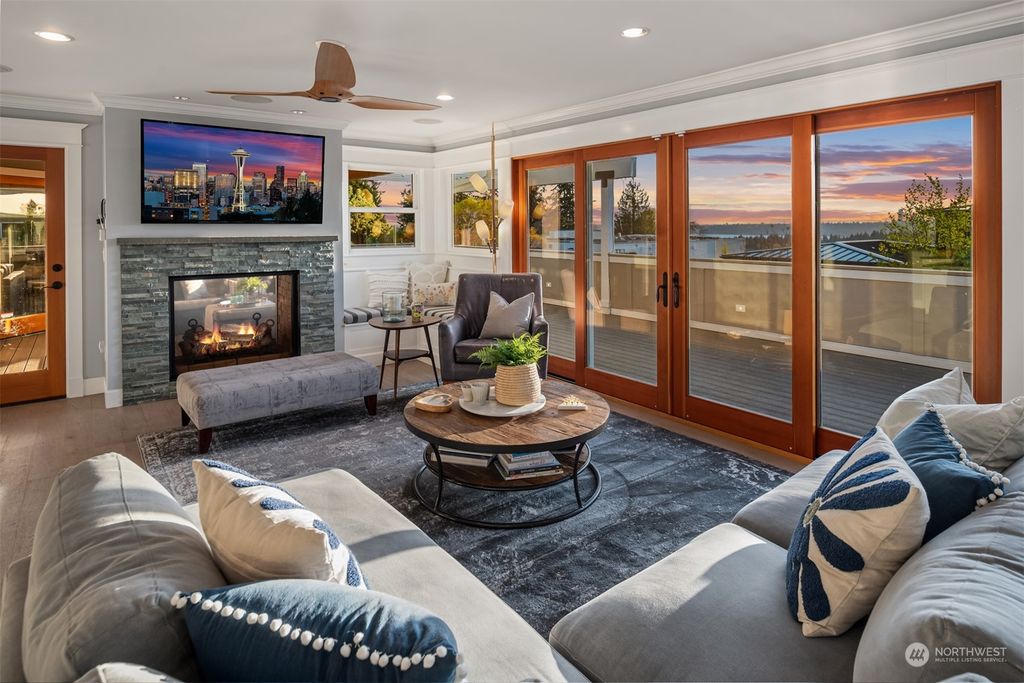 listing image 9364384927199329598