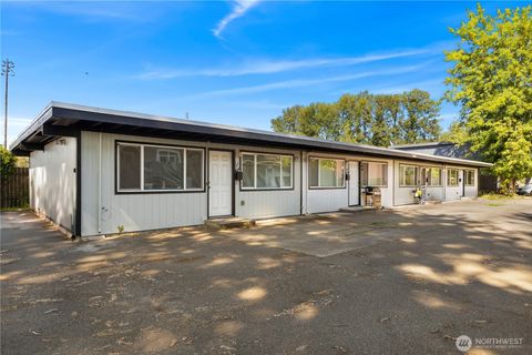 Photo of 813 Woodford Avenue N, Kent, WA 98031 (MLS # 2485315)