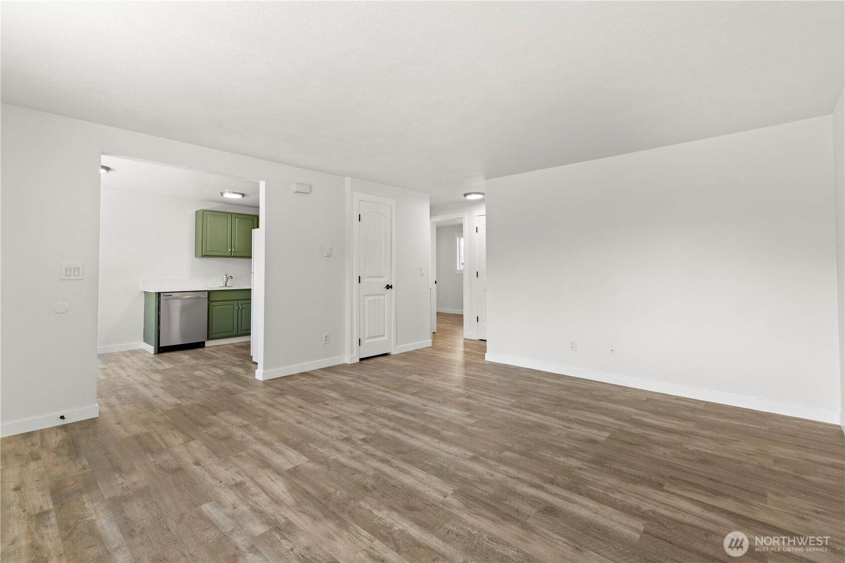 813 Woodford Avenue N