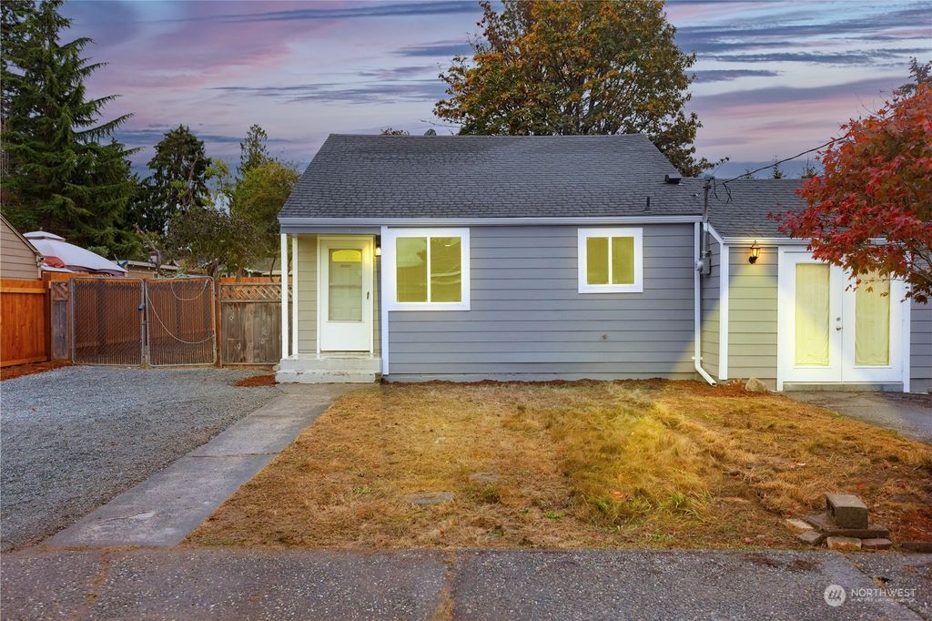 Photo of 17046 35th Avenue S, SeaTac, WA 98188 (MLS # 2010708)