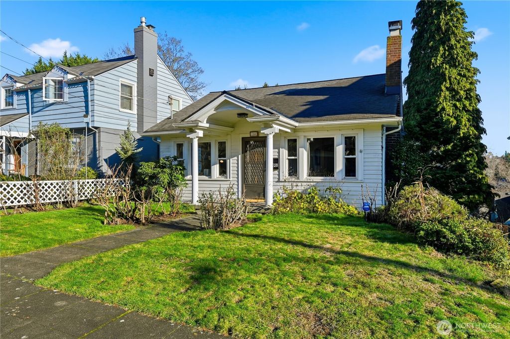 Photo of 7328 19th Avenue NE, Seattle, WA 98115 (MLS # 2464358)