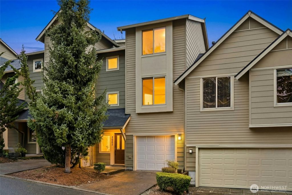 Photo of 2062 NW Boulder Way Drive, Issaquah, WA 98027 (MLS # 2527340)