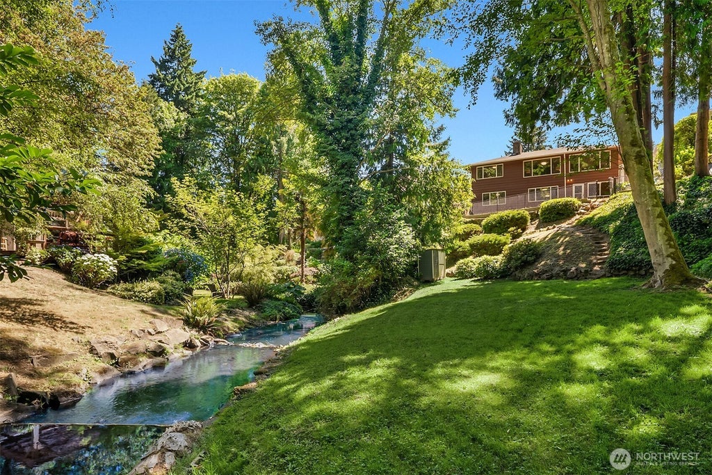 Photo of 2012 NE 127th Street, Seattle, WA 98125 (MLS # 2561790)