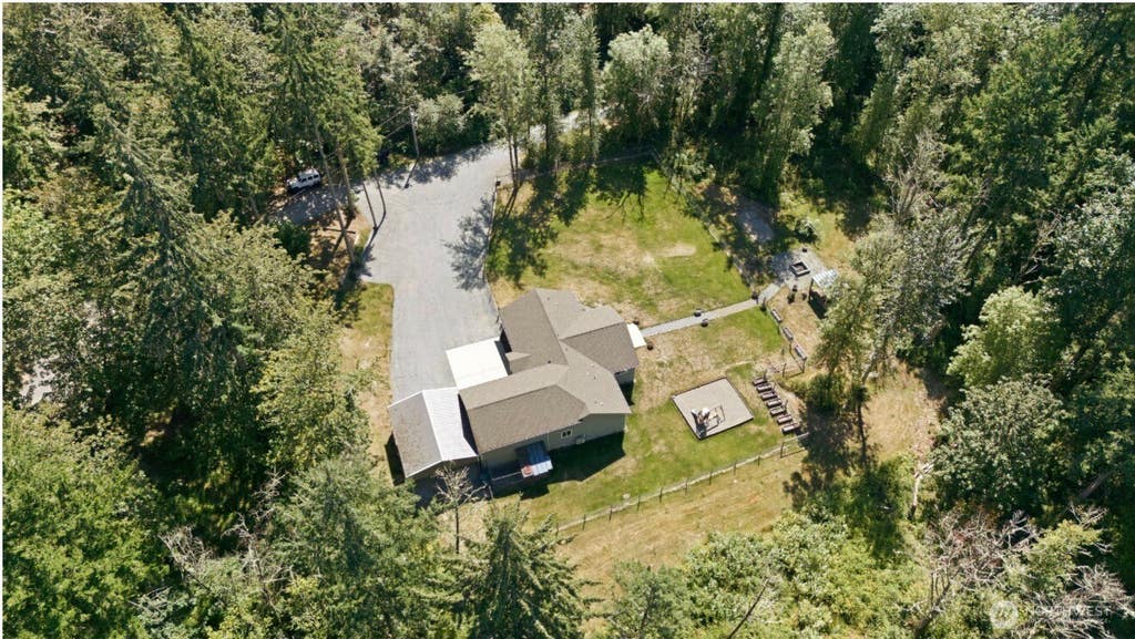 Photo of 32503 Webster Road E, Eatonville, WA 98328 (MLS # 2568683)