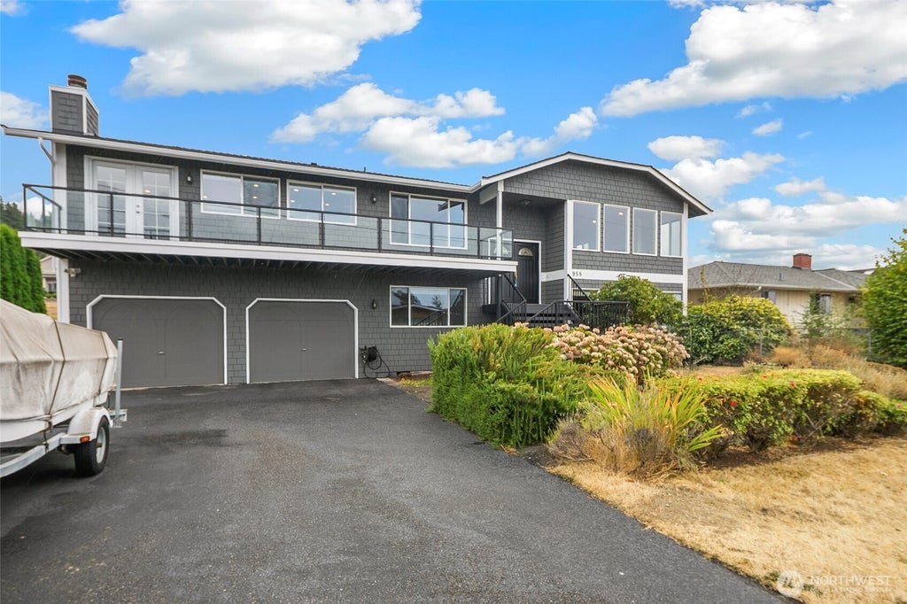 Photo of 955 2nd Street, Mukilteo, WA 98275 (MLS # 2576891)