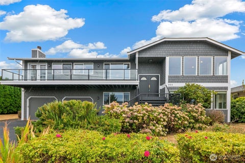 Photo of 955 2nd Street, Mukilteo, WA 98275 (MLS # 2576891)