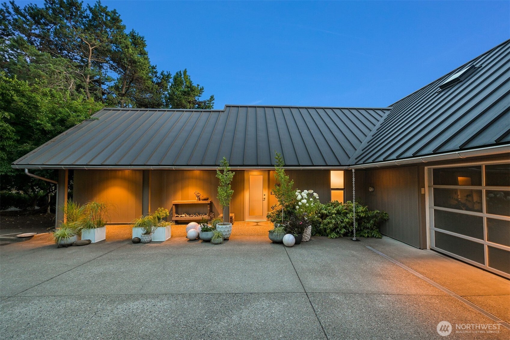 416 S Clarkwood