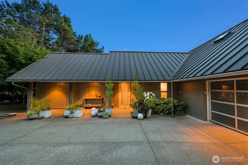 416 S Clarkwood