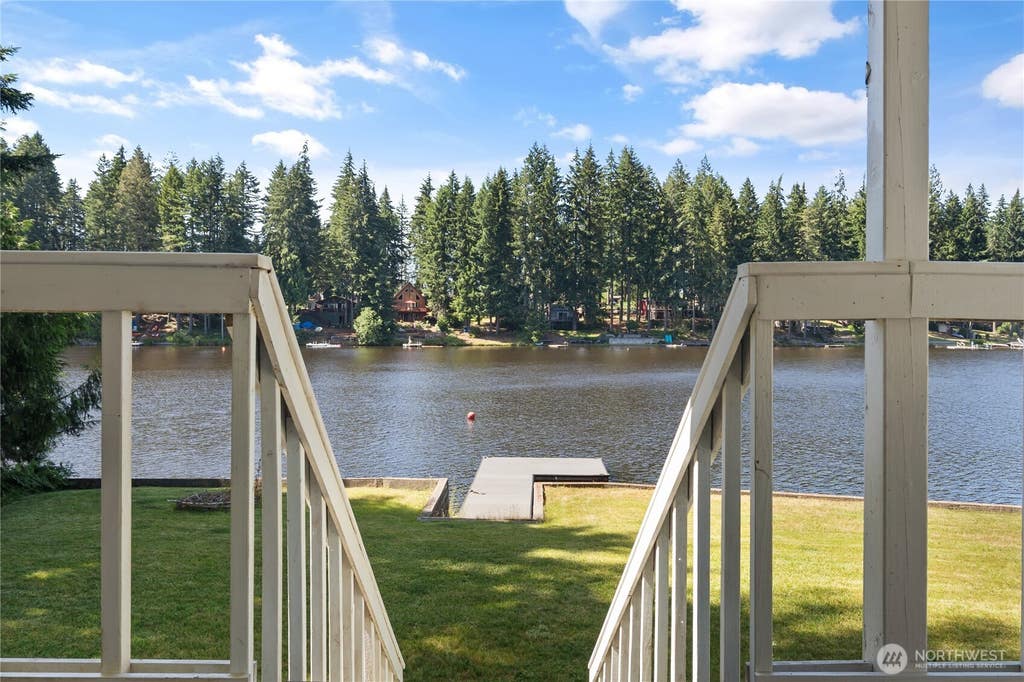 Photo of 71 E Case Place W, Shelton, WA 98584 (MLS # 2543674)