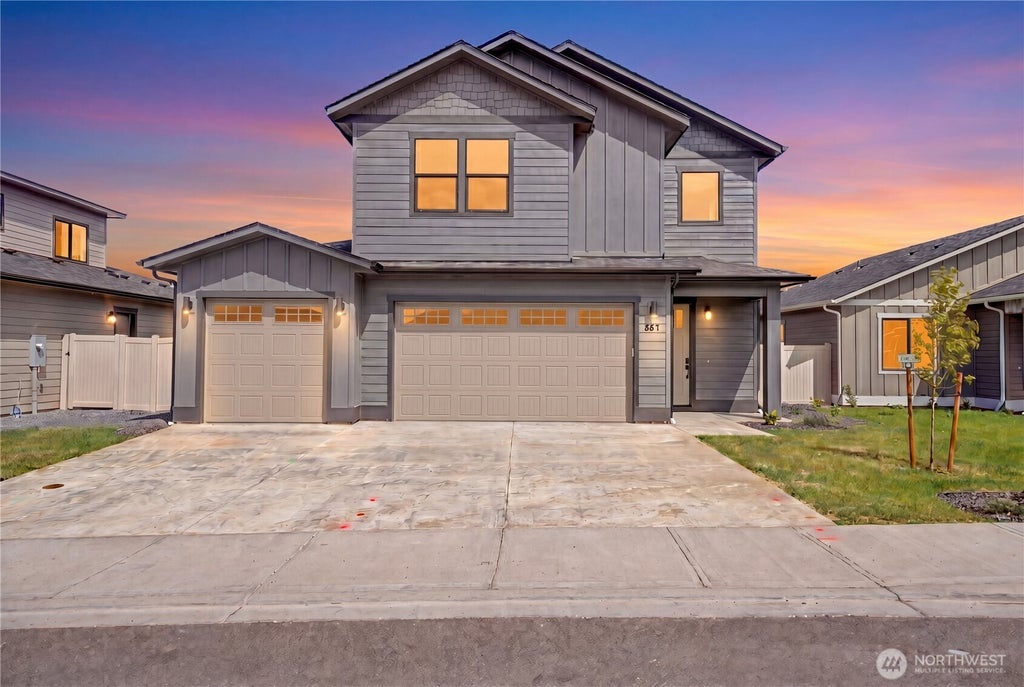 Photo of 551 S Perry Avenue, East Wenatchee, WA 98802 (MLS # 2582503)