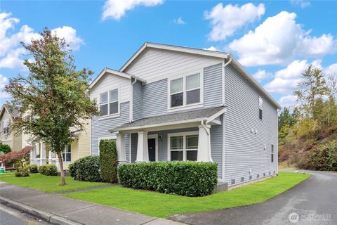 Photo of 2511 NE 1st Street, Renton, WA 98056 (MLS # 2445971)