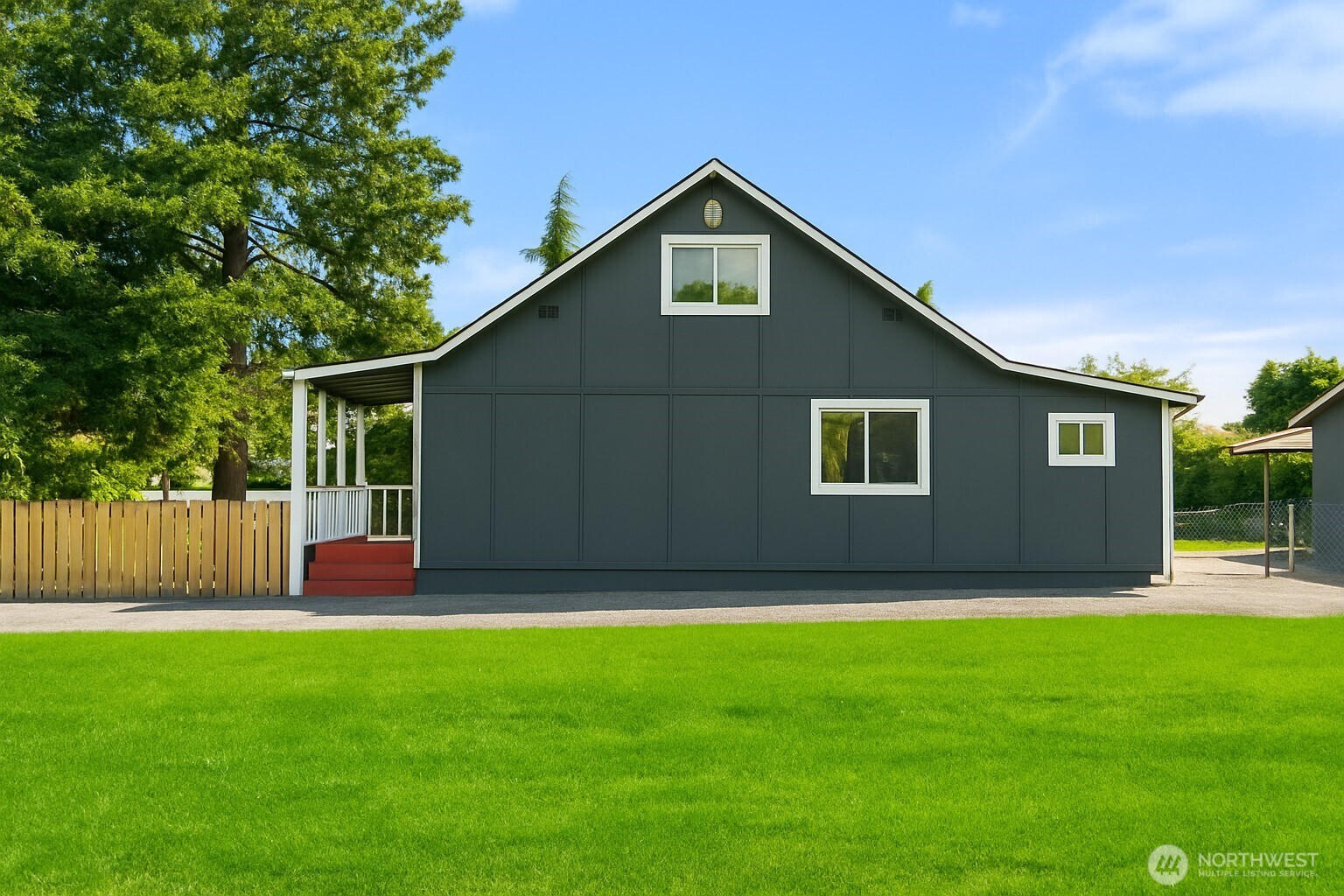 114 2nd Avenue N