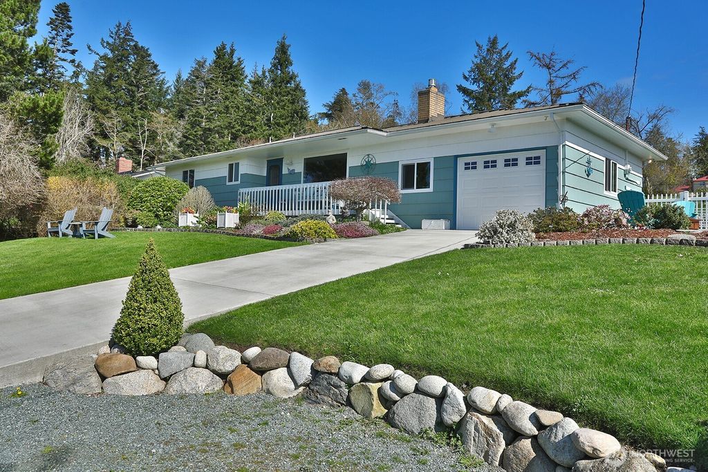 Photo of 1767 Fircrest Avenue, Coupeville, WA 98239 (MLS # 2493123)