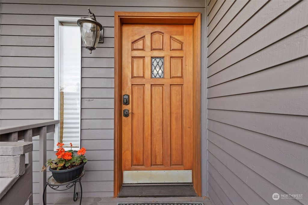 Photo of 1708 Lumley Avenue, Mukilteo, WA 98275 (MLS # 2015176)