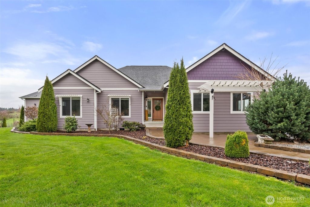 Photo of 14532 130th Lane SE, Yelm, WA 98597 (MLS # 2494979)