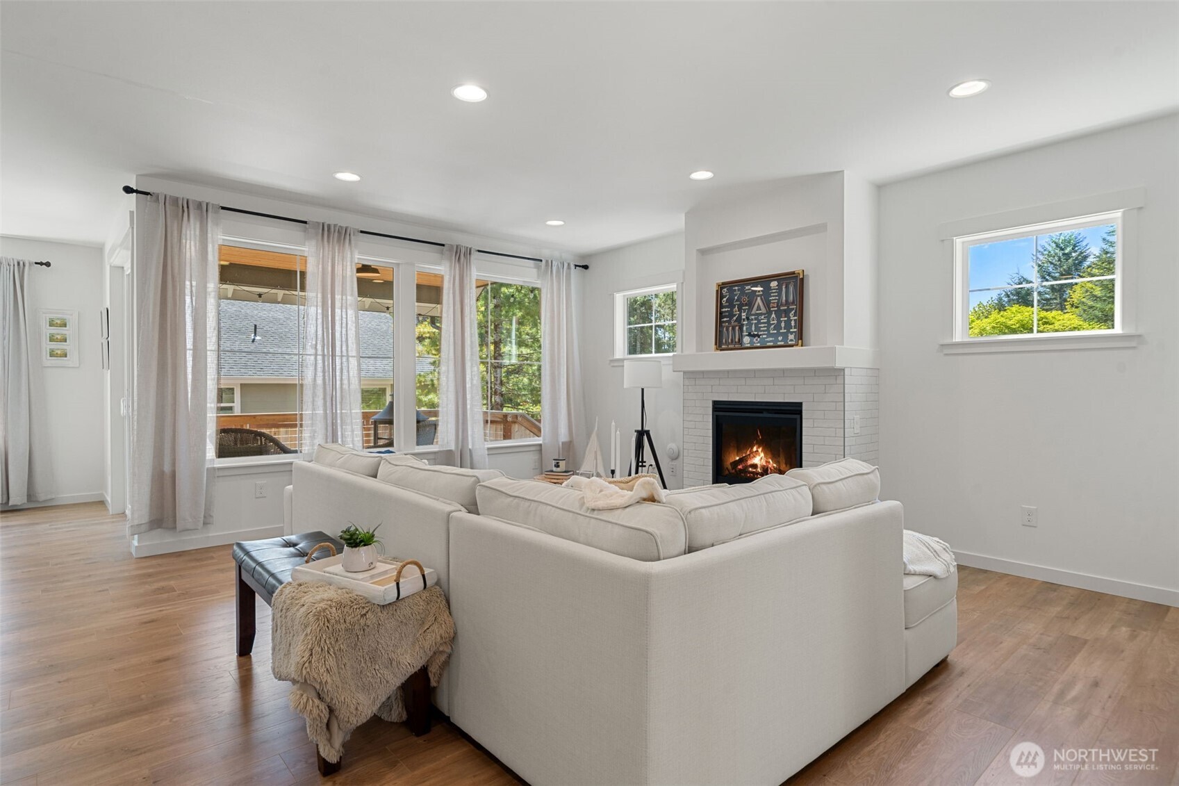 200 E Susan Lane