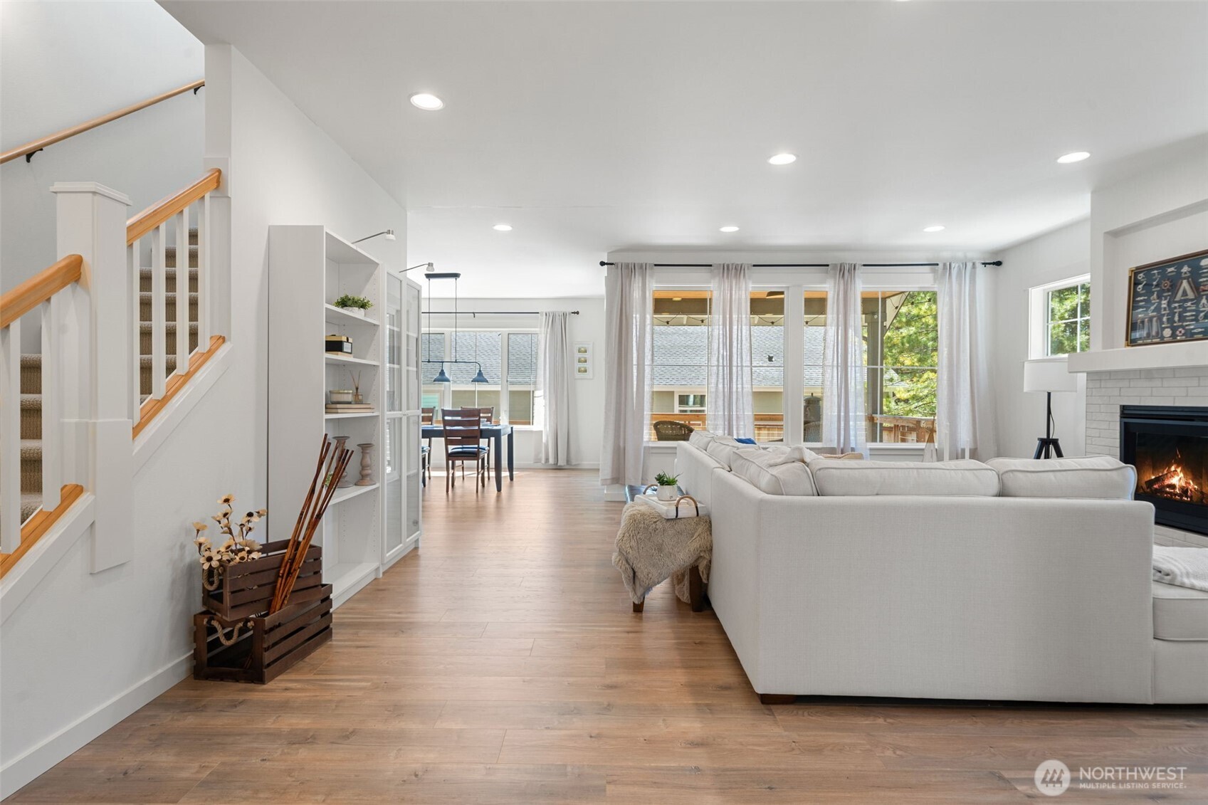 200 E Susan Lane