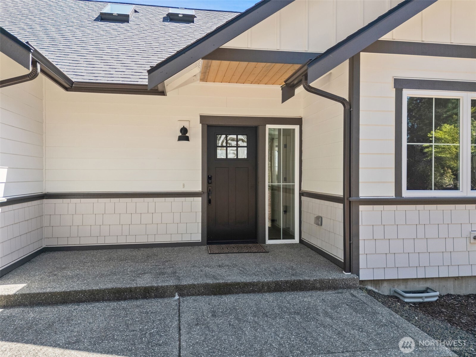 200 E Susan Lane