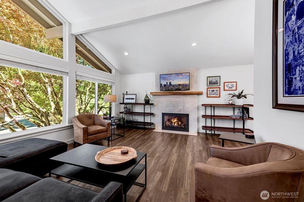 Photo of 14308 103rd Avenue NE, Kirkland, WA 98034 (MLS # 2402994)