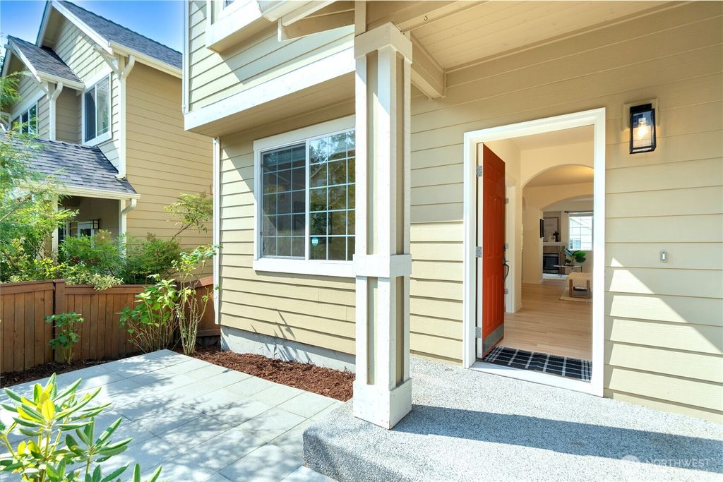 Photo of 24038 40th Avenue SE, Bothell, WA 98021 (MLS # 2432637)