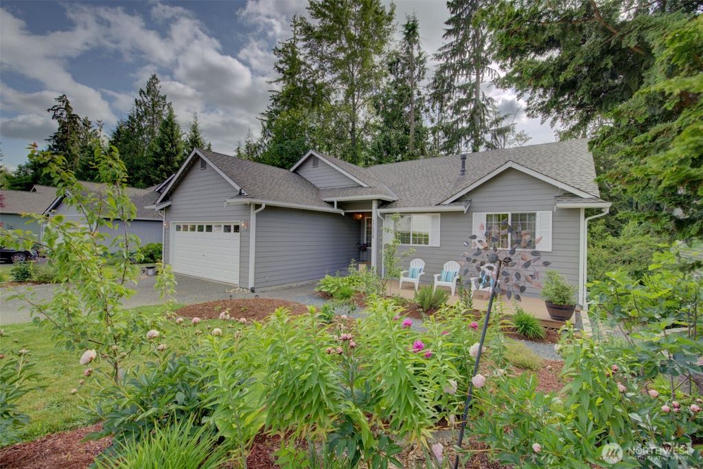 Photo of 17508 Redhawk Drive, Arlington, WA 98223 (MLS # 2385647)