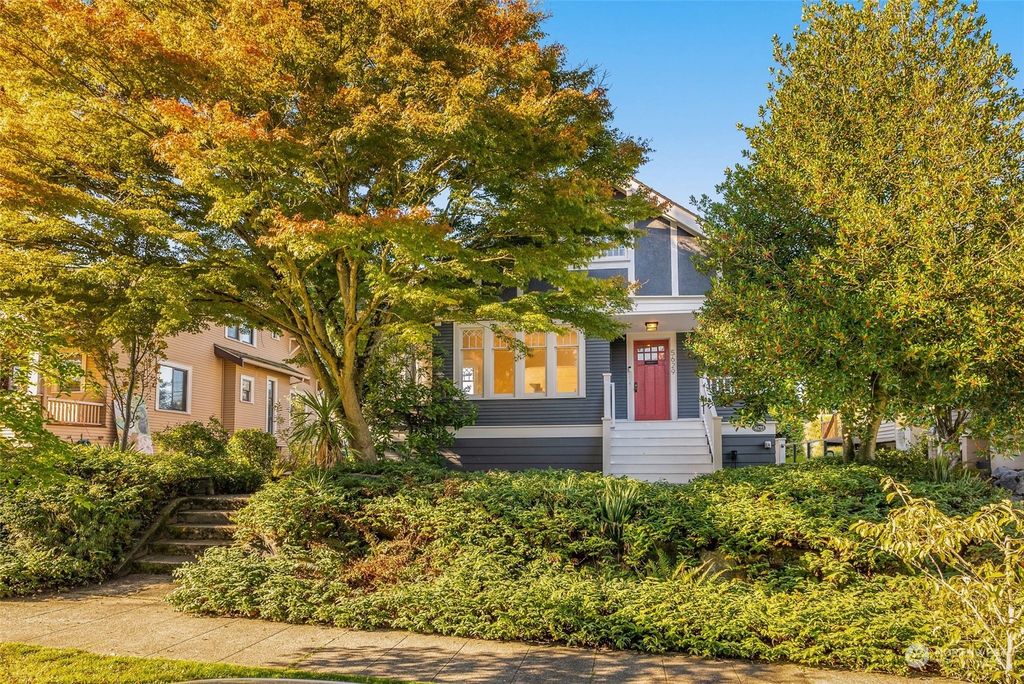 Photo of 5629 12th Avenue NE, Seattle, WA 98105 (MLS # 2176483)