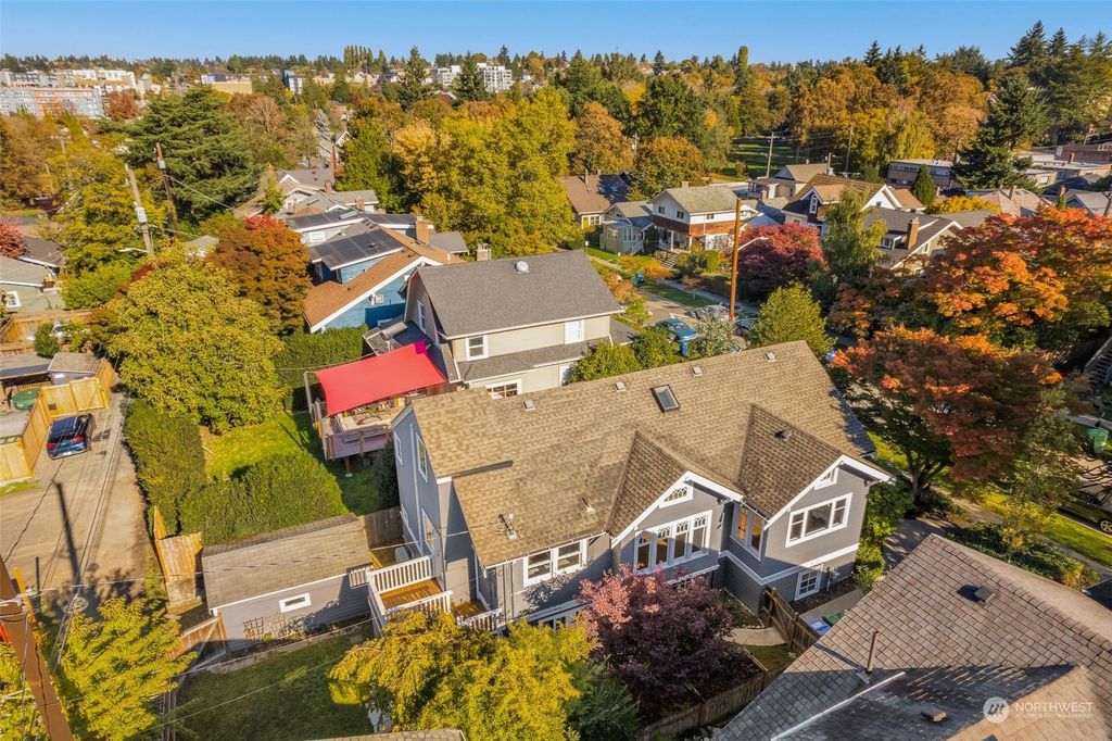 Photo of 5629 12th Avenue NE, Seattle, WA 98105 (MLS # 2176483)