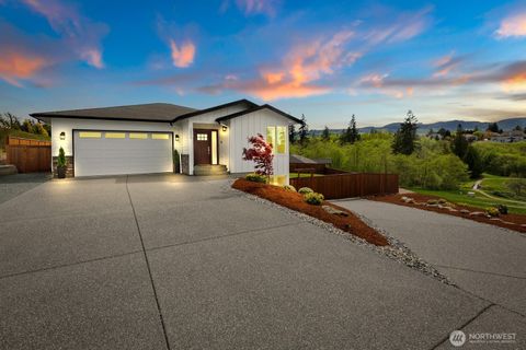 Photo of 24098 Bass Pro Place, Mount Vernon, WA 98274 (MLS # 2511929)