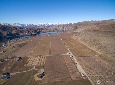 Photo of 15 Chelan Butte Road, Chelan, WA 98816 (MLS # 2428282)