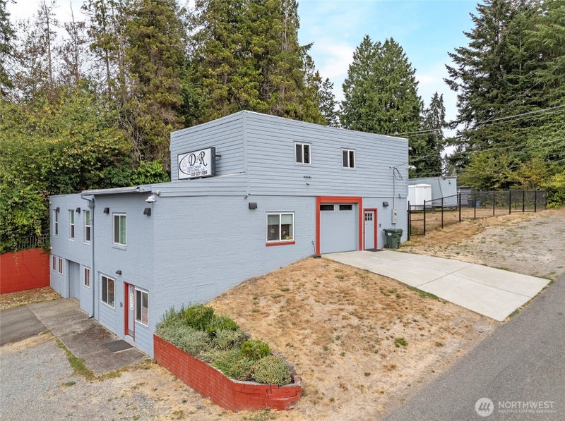 709 106th Street S