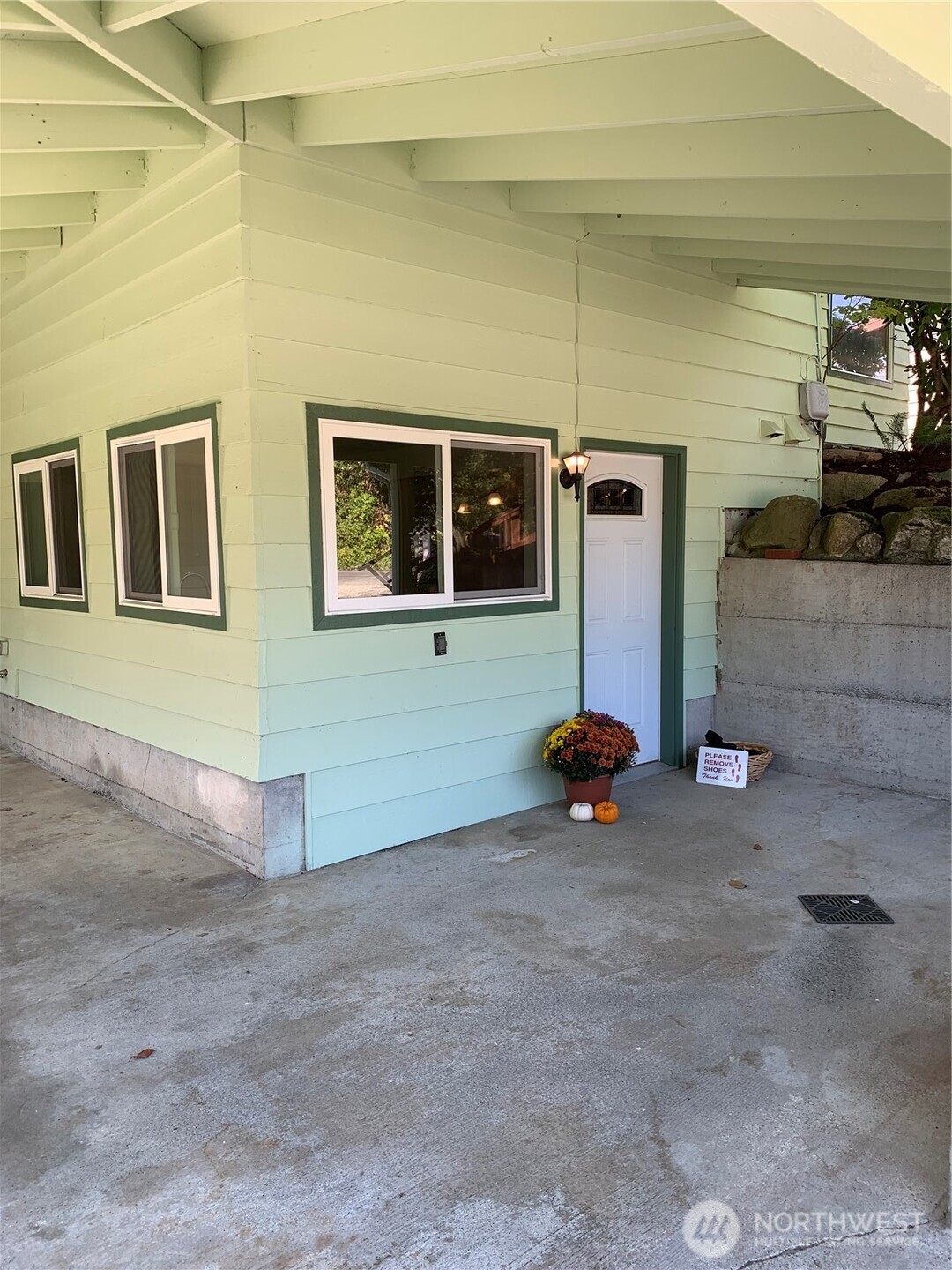 10211 SW Bank Road A & B