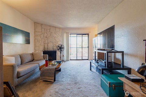 Photo of 14518 127th Avenue NE #74, Kirkland, WA 98034 (MLS # 2588163)