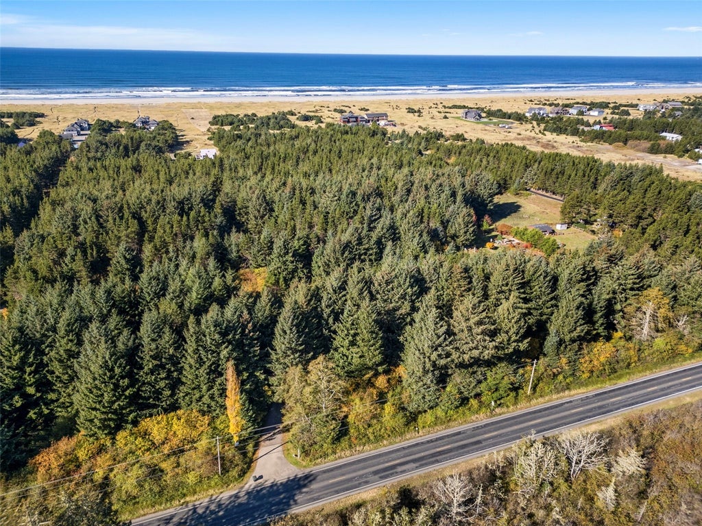 Photo of 11119 Pacific Way, Long Beach, WA 98631 (MLS # 2598744)
