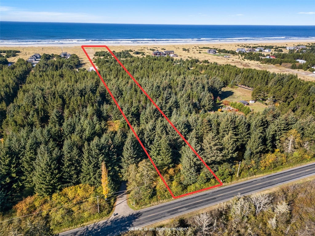Photo of 11119 Pacific Way, Long Beach, WA 98631 (MLS # 2598744)