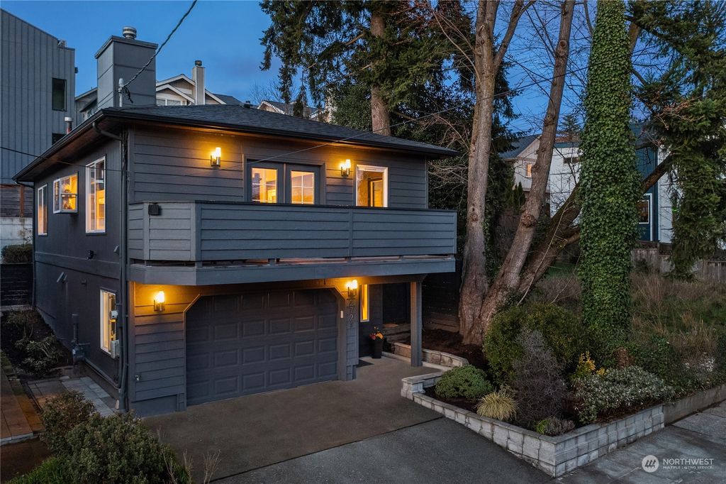 Photo of 2724 S Elmwood Place, Seattle, WA 98144 (MLS # 2251171)