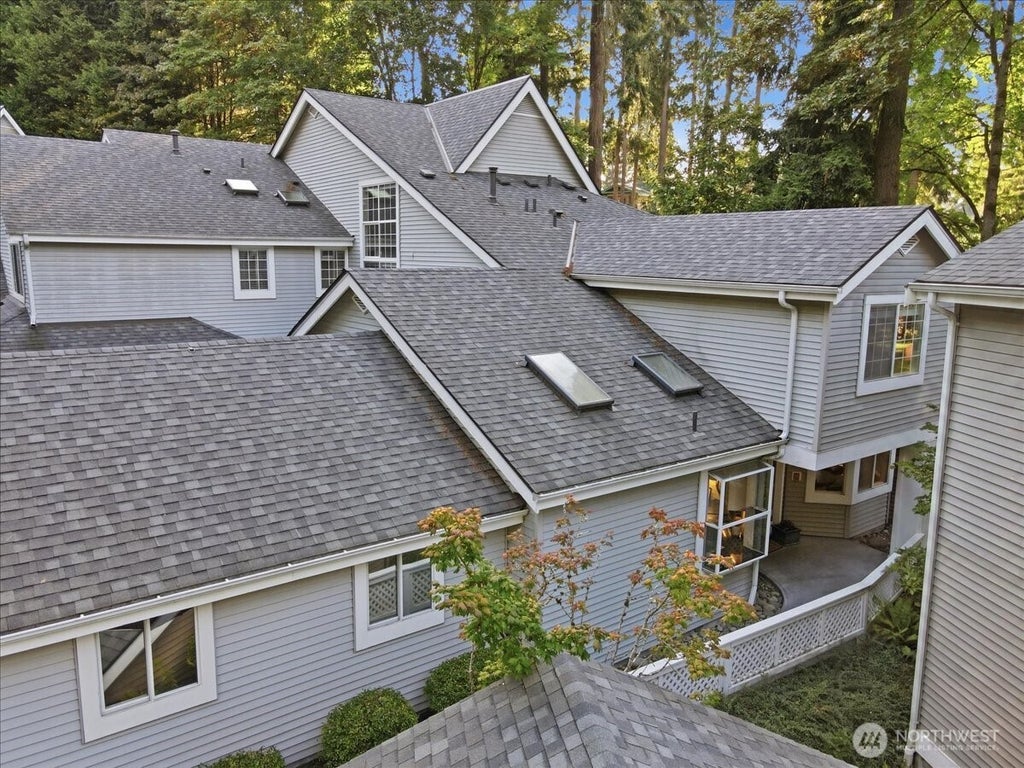 Photo of 16015 67th Lane NE #1, Kenmore, WA 98028 (MLS # 2577105)