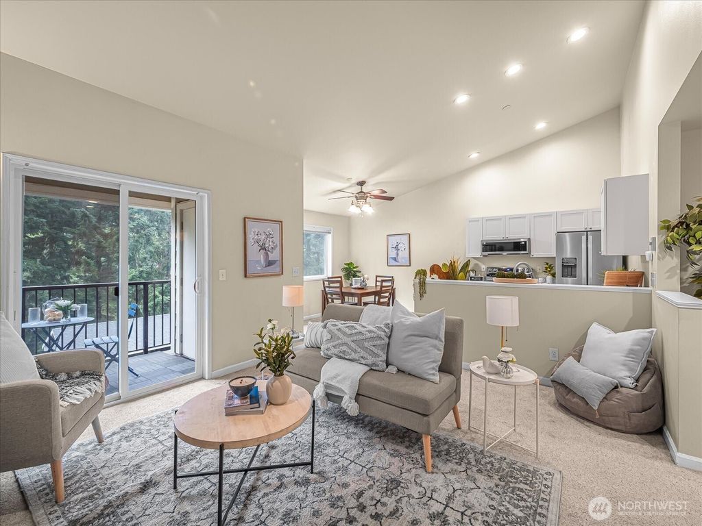 Photo of 6527 200th Street SW #301, Lynnwood, WA 98036 (MLS # 2510460)