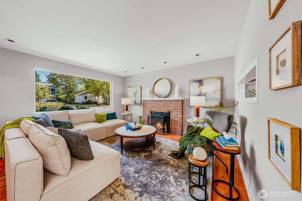 Photo of 8433 34th Avenue SW, Seattle, WA 98126 (MLS # 2436350)