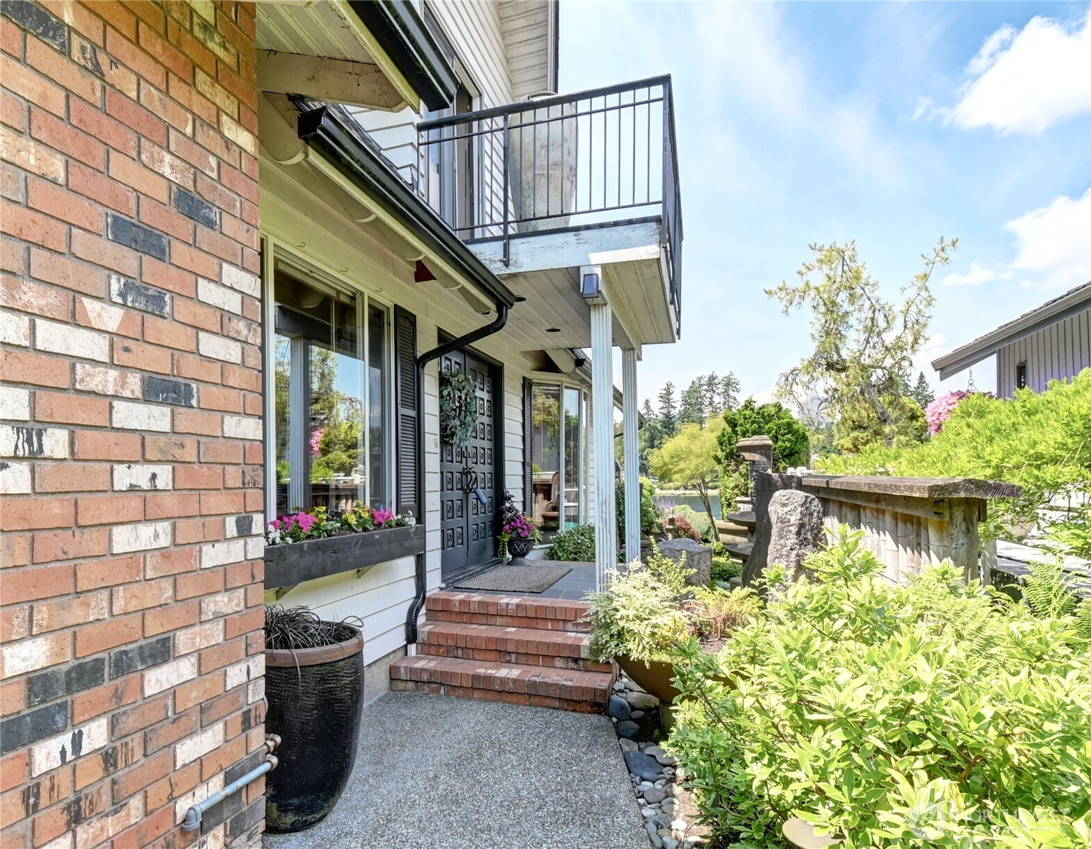 1504 E Lakeshore Drive